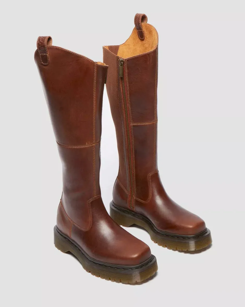 naisten kengät Amaayah Hi,>Dr. Martens Sale