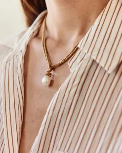 kaulakoru Swivel Necklace Pearl L, Gold pleated><noscript><img width=