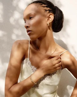 korvakorut Grace Hoops L, Gold pleated><noscript><img width=