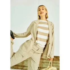 naisten bleiseri, LAVEGA JACKET><noscript><img width=