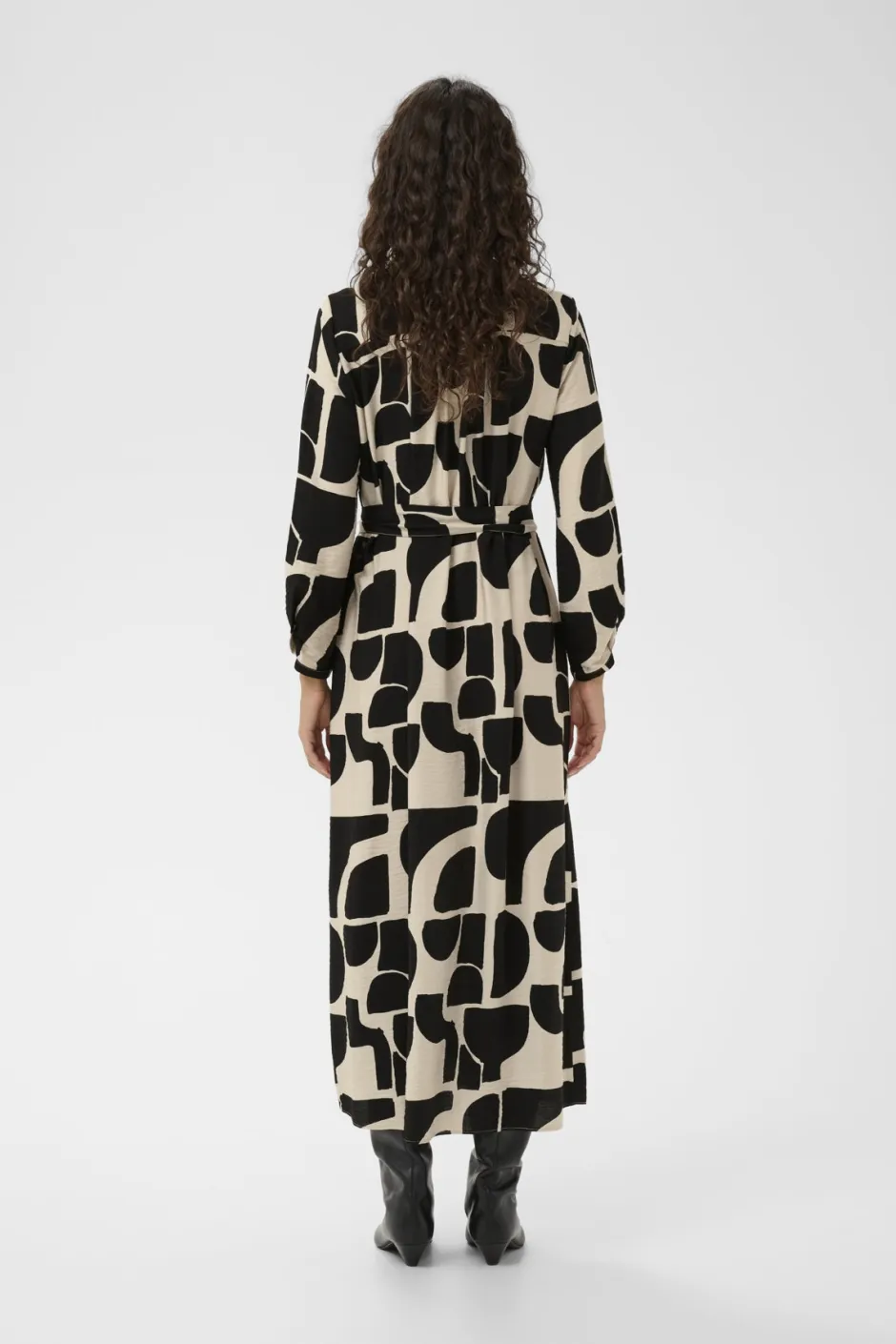 mekko LYNNIW Belted Dress, musta kuosillinen>Inwear Hot