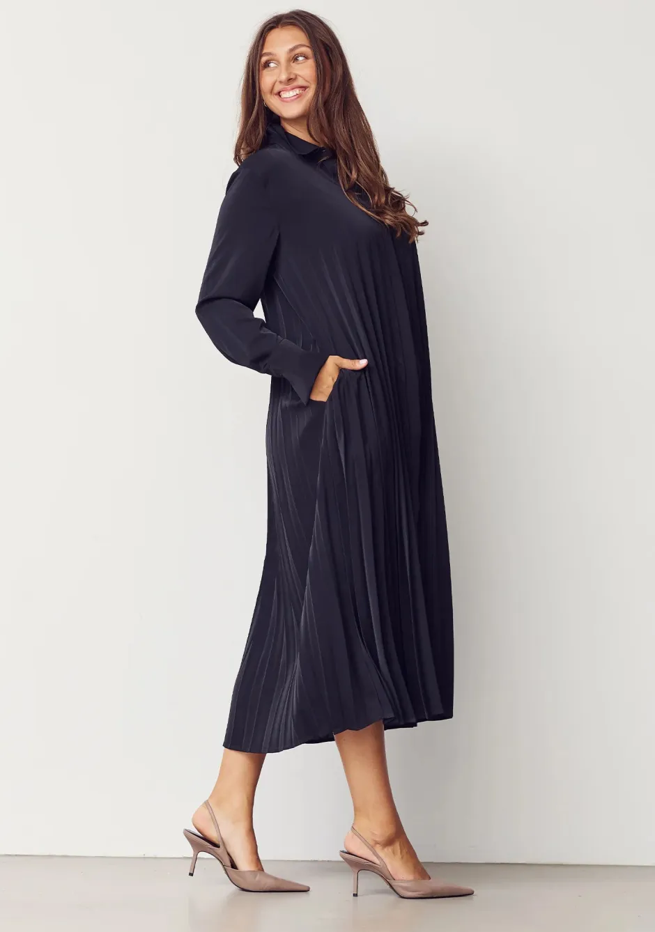 naisten mekko FRIDA PLEAT DRESS,>Isay New