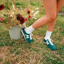 Mestari unisex tennarit,>Karhu Best