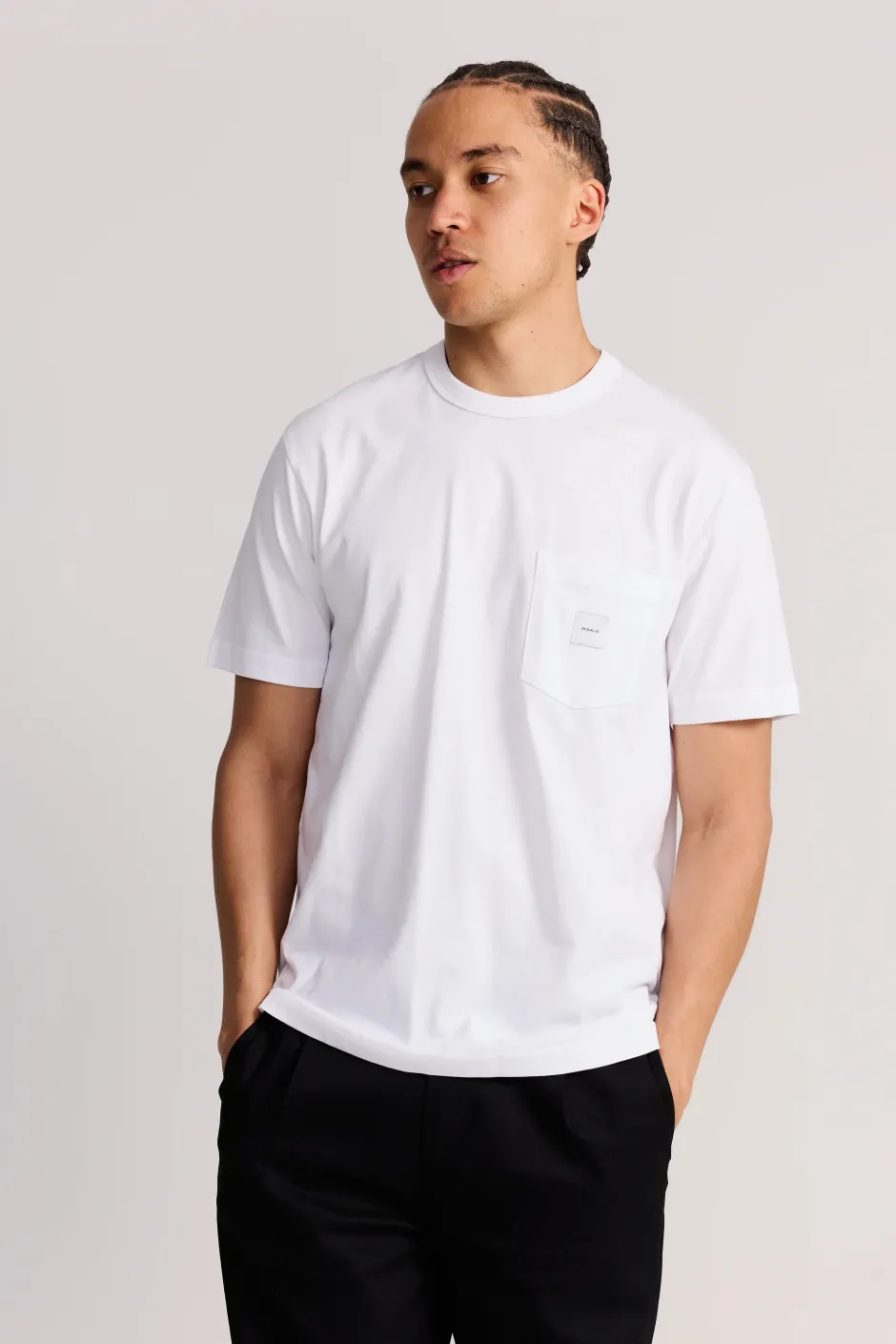 miesten t-paita K Square Pocket t-shirt,>Makia Clearance
