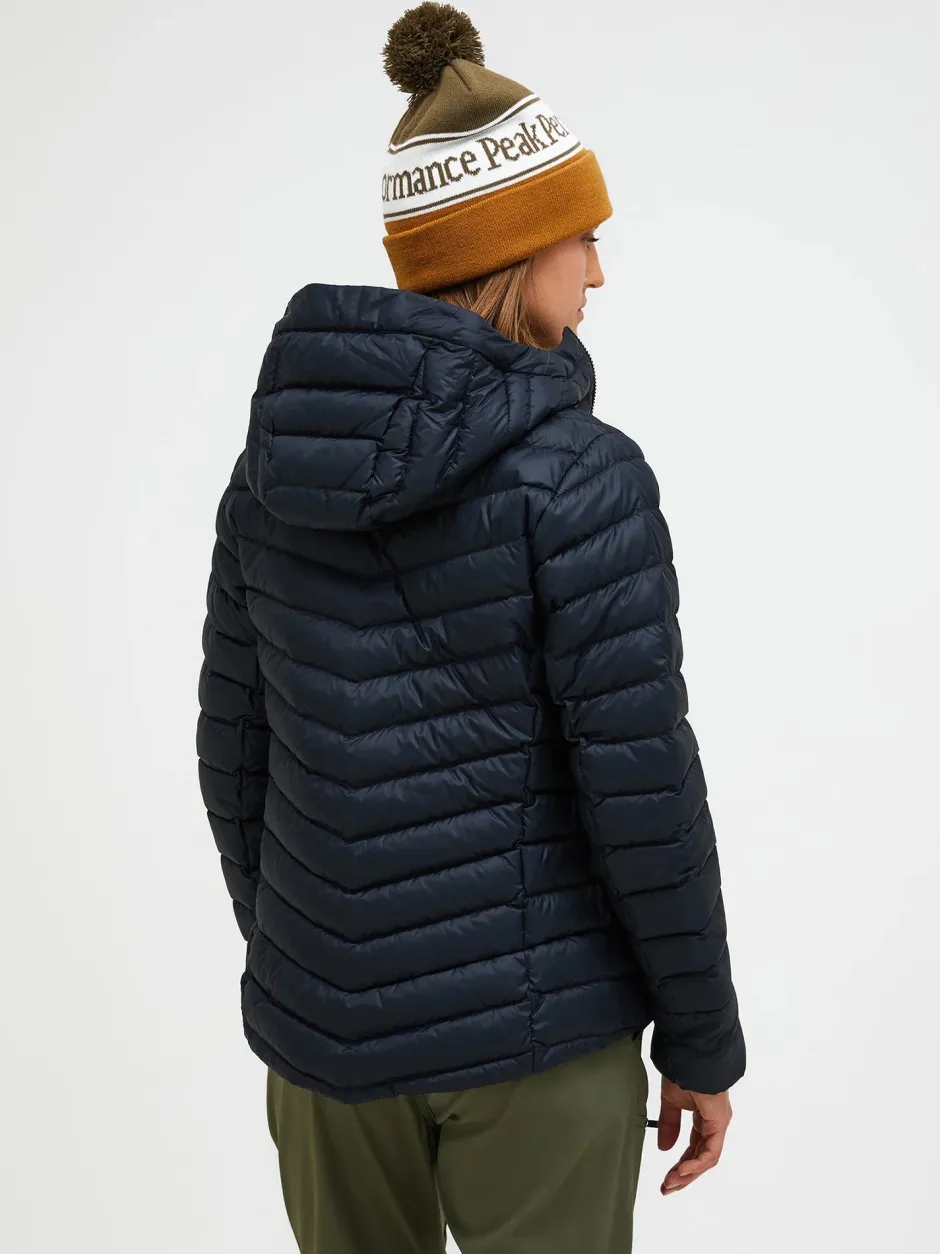 naisten kevytuntuvatakki, W FROST HOOD JACKET>Peak Performance Clearance