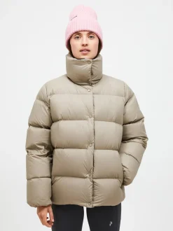 Naisten Takki, W Down Puffer>Peak Performance Sale