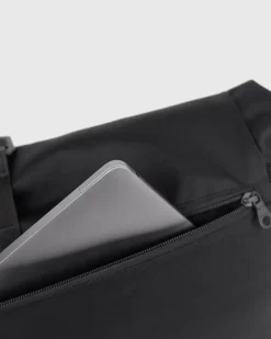 laukku, ICON MESSENGER BAG><noscript><img width=