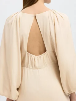 naisten mekko, SLFLAURINA 3/4 SHORT OPEN BACK DRESS>Selected Femme Discount