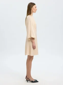 naisten mekko, SLFLAURINA 3/4 SHORT OPEN BACK DRESS><noscript><img width=