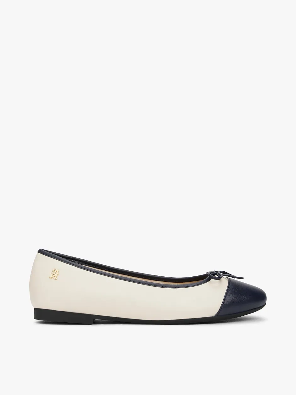 naisten balleriinat, TOE CAP LEATHER BALLERINA Beige Kuosi>Tommy Hilfiger Hot