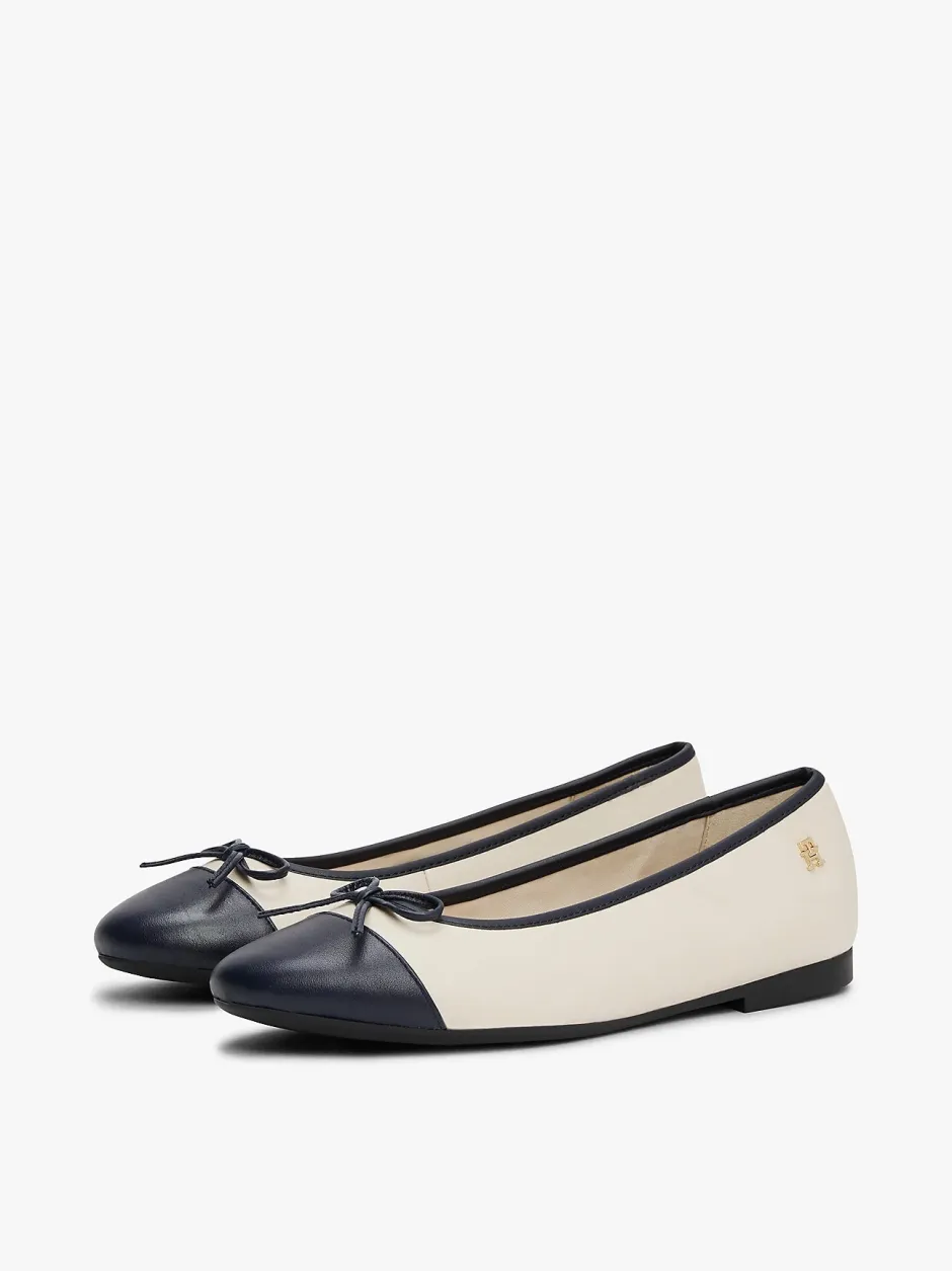 naisten balleriinat, TOE CAP LEATHER BALLERINA Beige Kuosi>Tommy Hilfiger Hot