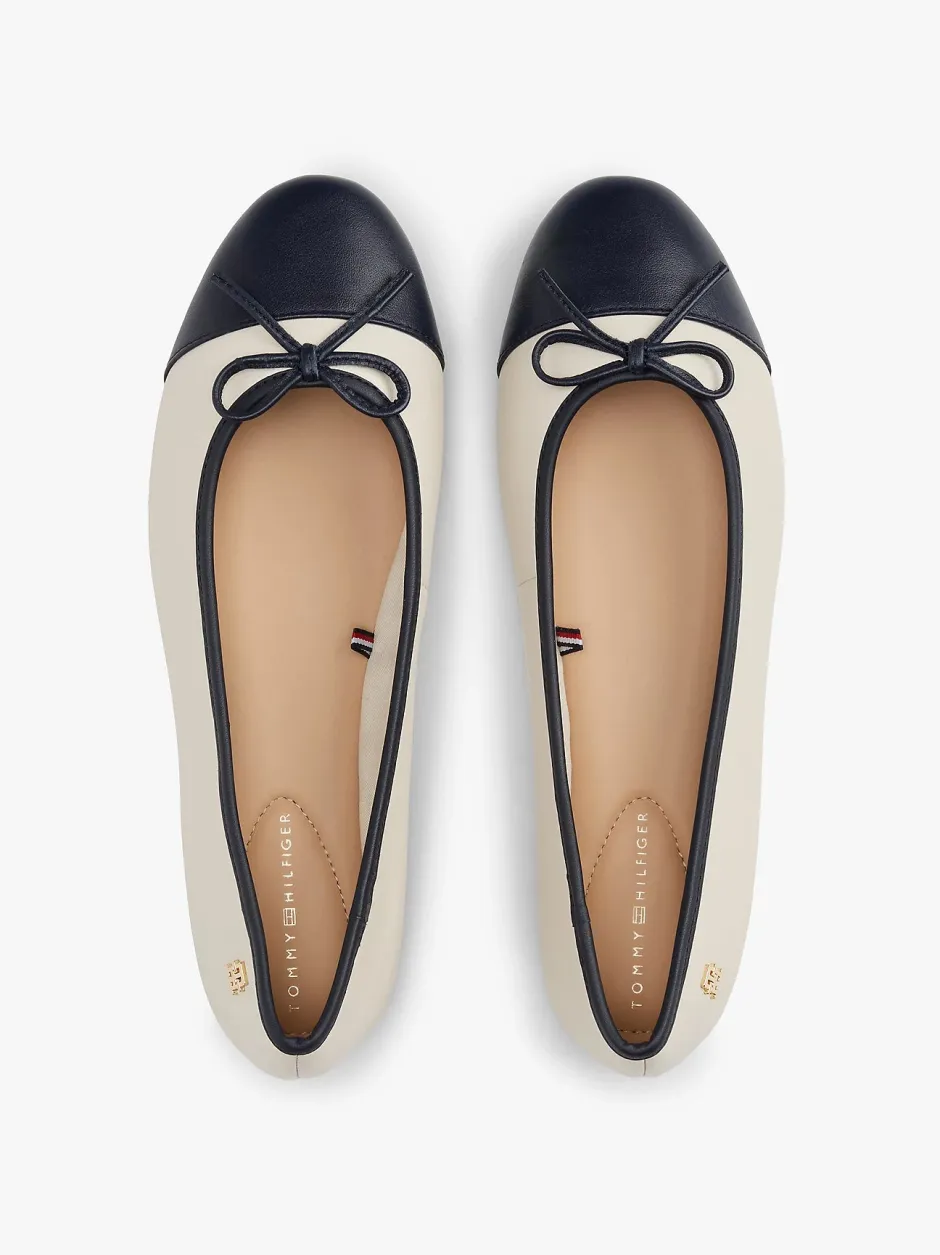 naisten balleriinat, TOE CAP LEATHER BALLERINA Beige Kuosi>Tommy Hilfiger Hot