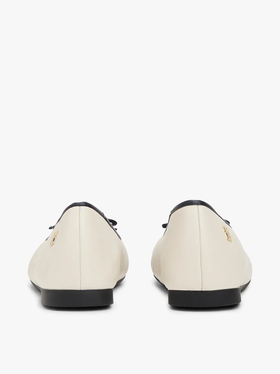 naisten balleriinat, TOE CAP LEATHER BALLERINA Beige Kuosi>Tommy Hilfiger Hot