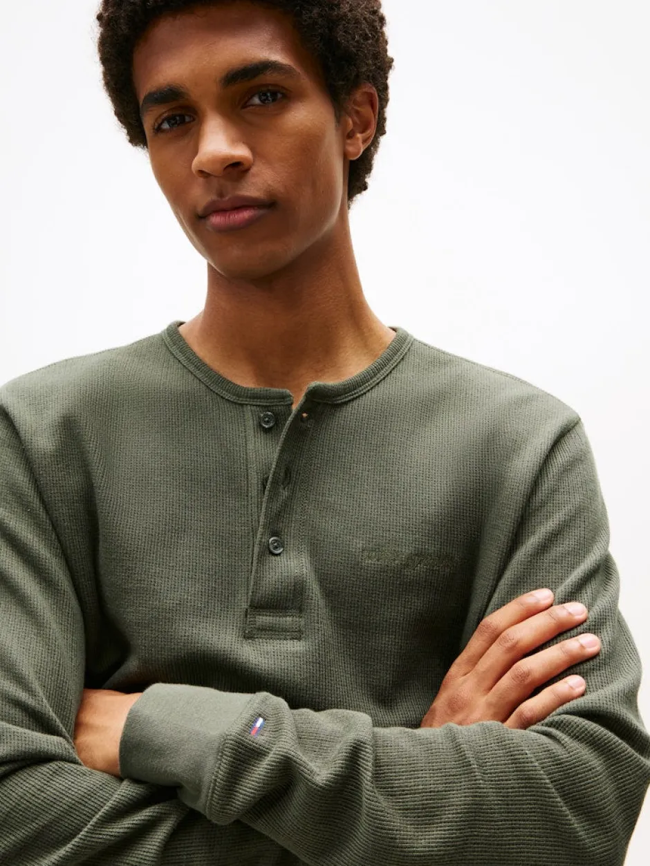 miesten paita, TJM SLIM WAFFLE SCRIPT HENLEY>Tommy Jeans