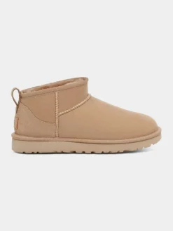 Naisten Kengät, W CLASSIC ULTRA MINI>UGG New