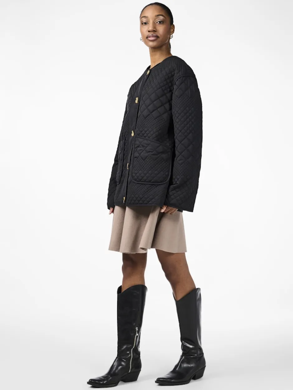 naisten tikkitakki YASLAURIE LS Padded Jacket S., musta>Y.A.S